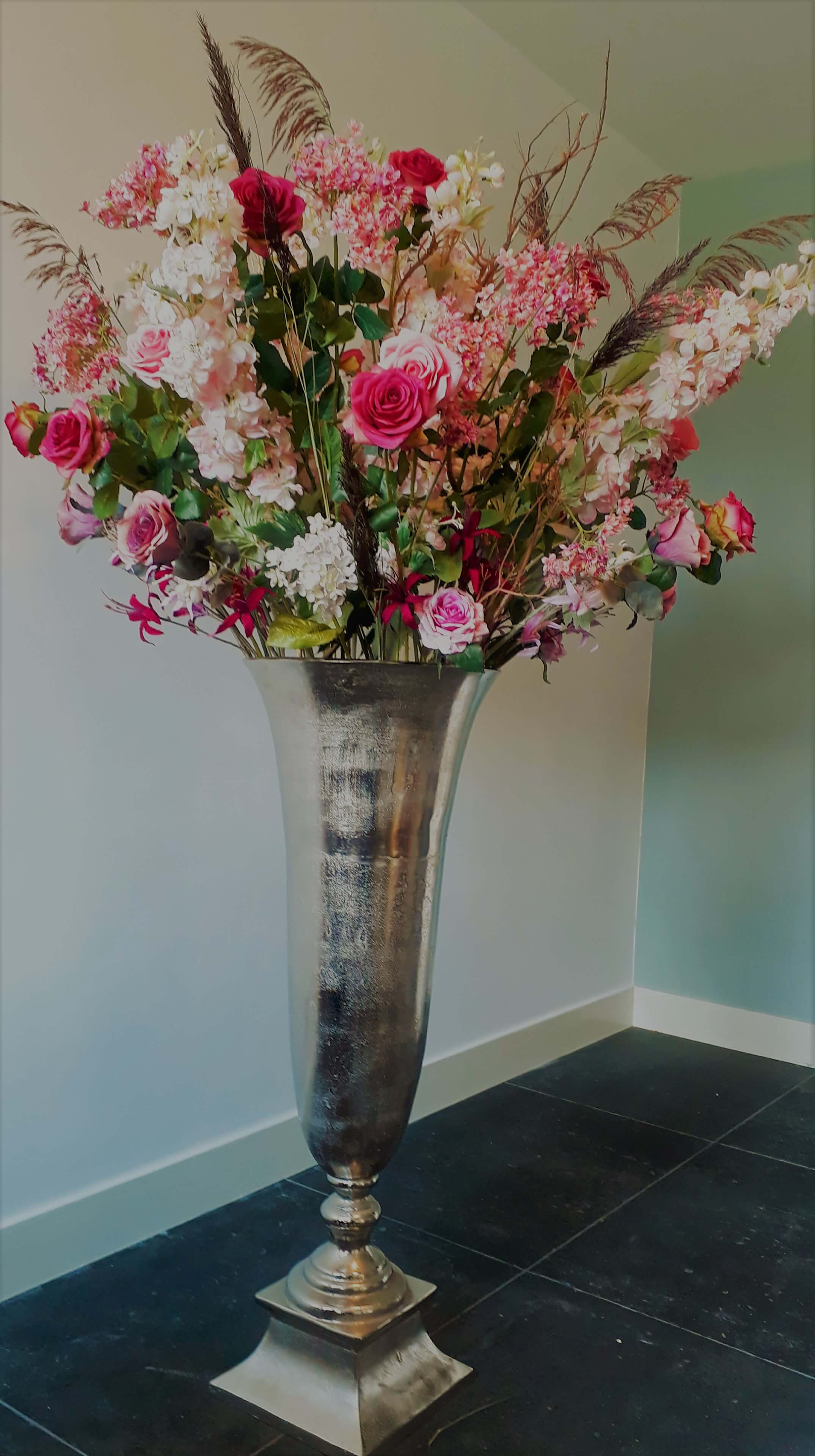 genade deeltje geluid Bloemstuk Angela 185 cm - Kunstbloemen en zijden bloemen webshop
